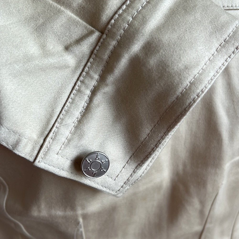 Jacket - Picture 4 of 6